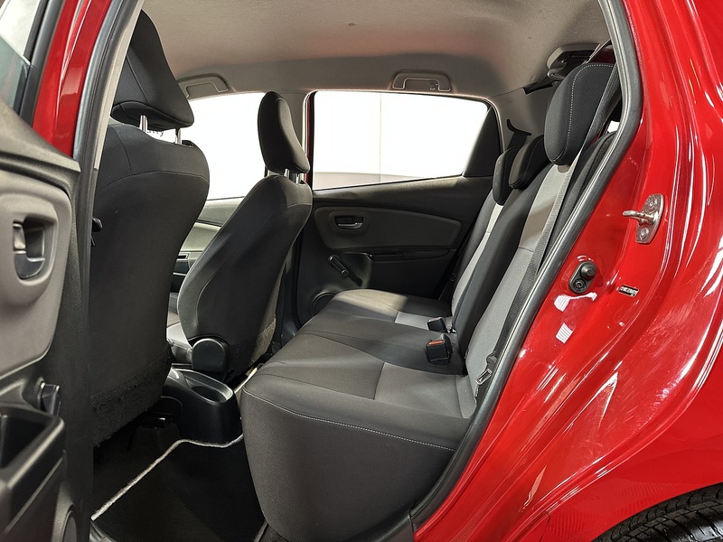 Toyota Yaris VVT-i Icon Tech - U1234