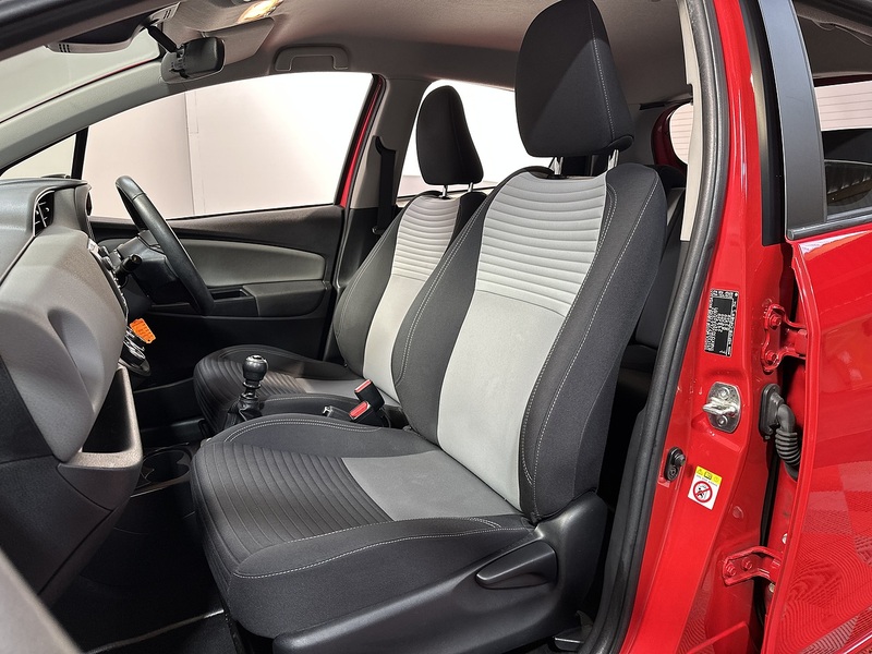 Toyota Yaris VVT-i Icon Tech - U1234