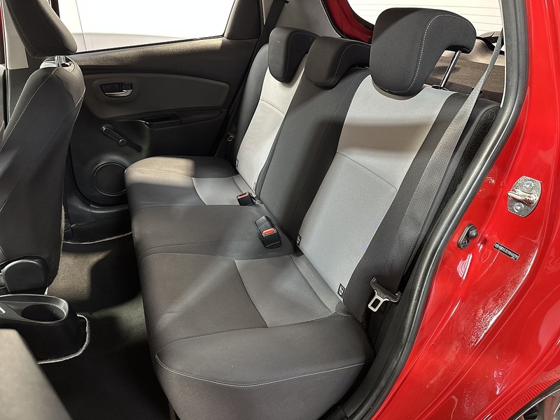 Toyota Yaris VVT-i Icon Tech - U1234