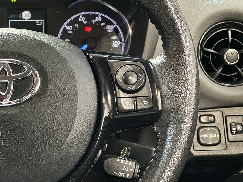 Toyota Yaris VVT-i Icon Tech - U1234
