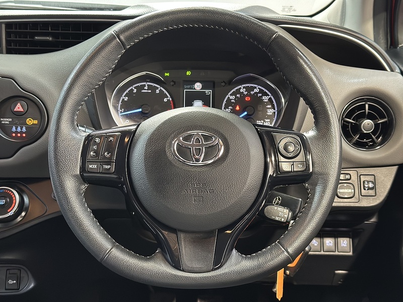 Toyota Yaris VVT-i Icon Tech - U1234