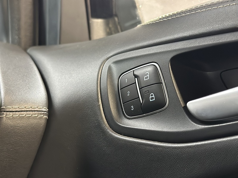 Ford Kuga T EcoBoost Vignale - U1238