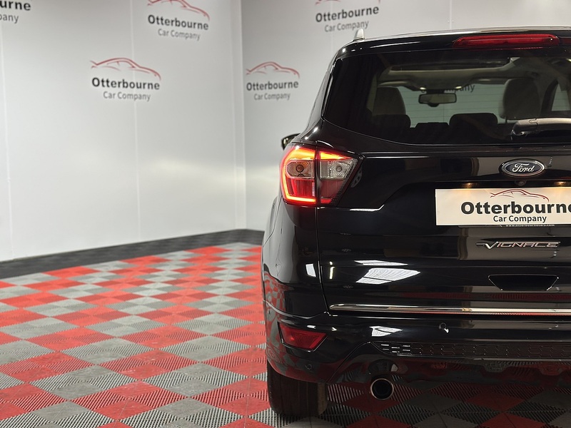 Ford Kuga T EcoBoost Vignale - U1238