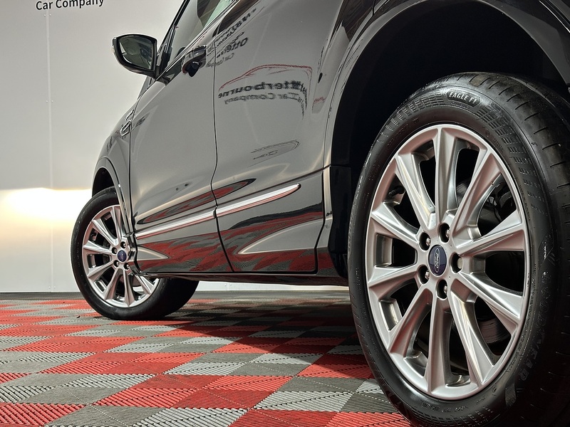 Ford Kuga T EcoBoost Vignale - U1238