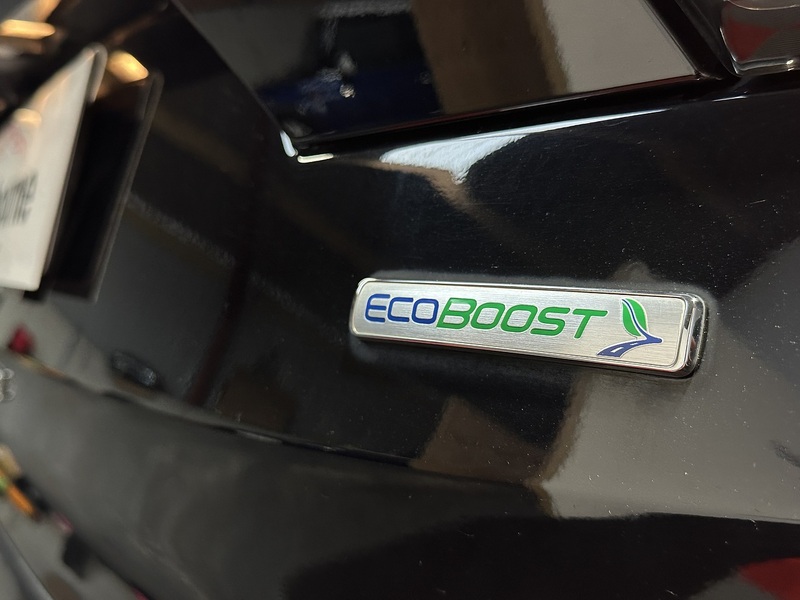 Ford Kuga T EcoBoost Vignale - U1238