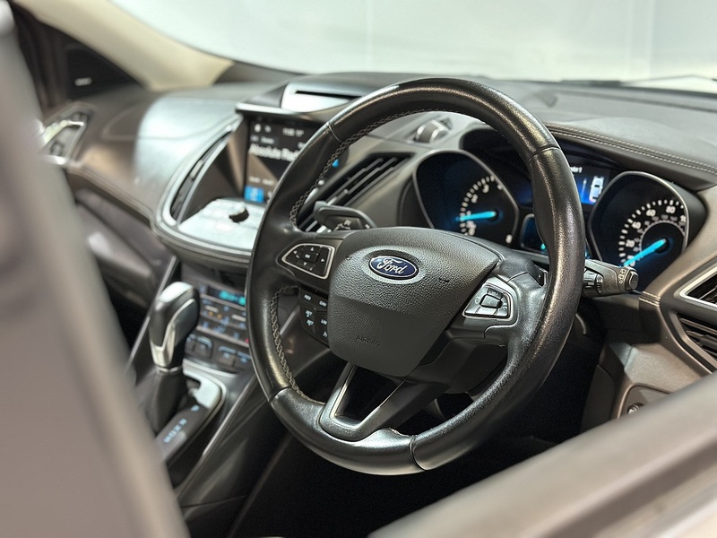 Ford Kuga T EcoBoost Vignale - U1238