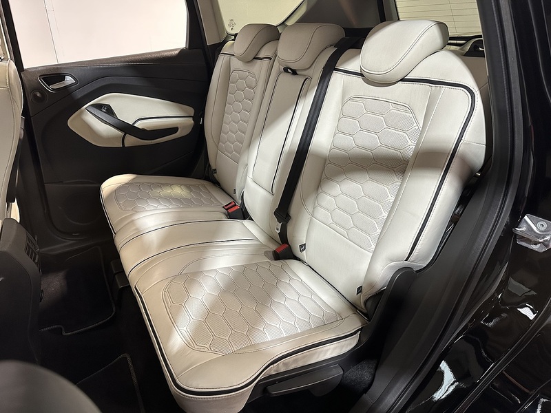 Ford Kuga T EcoBoost Vignale - U1238