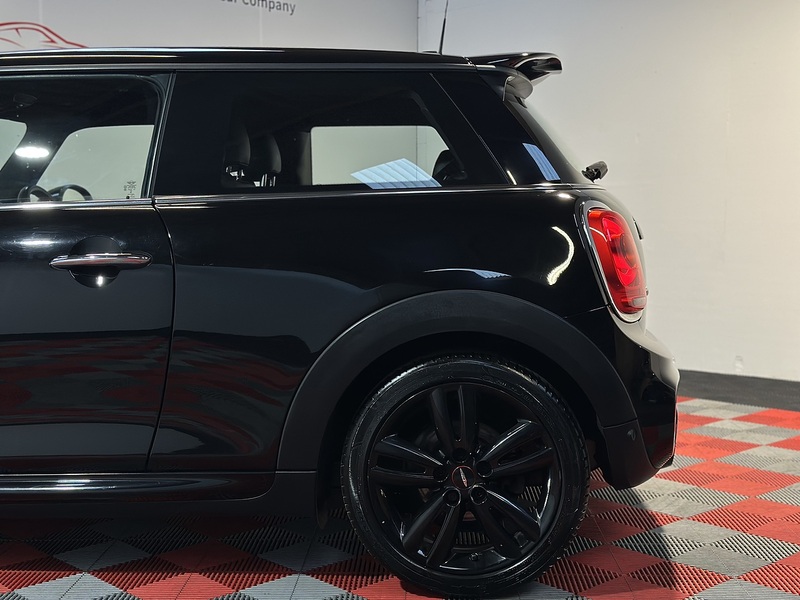 MINI Hatch Cooper S Works - U1240