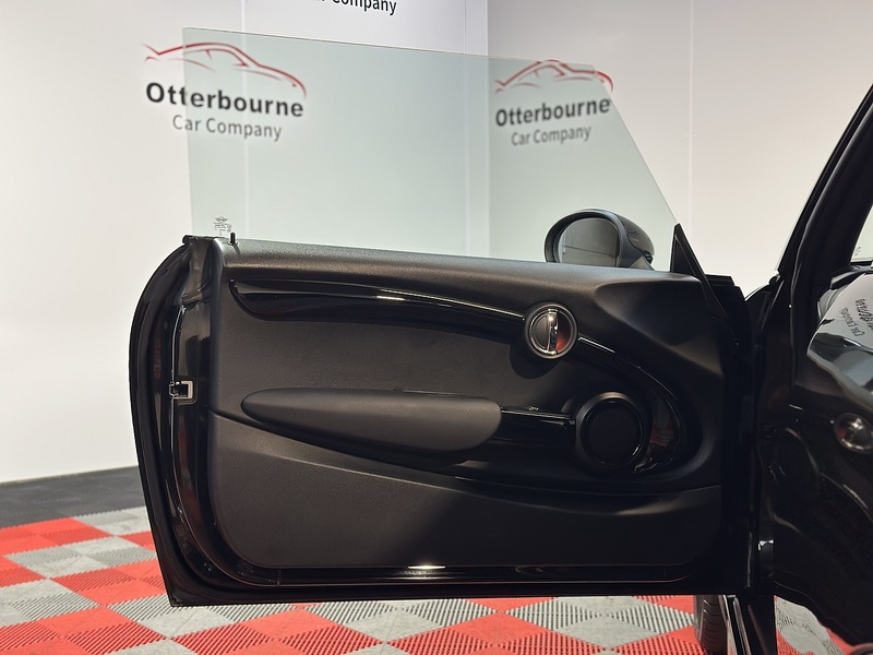 MINI Hatch Cooper S Works - U1240