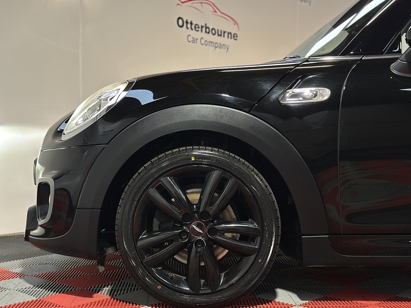 MINI Hatch Cooper S Works - U1240