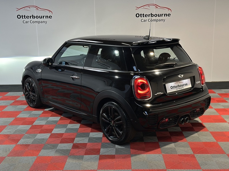 MINI Hatch Cooper S Works - U1240