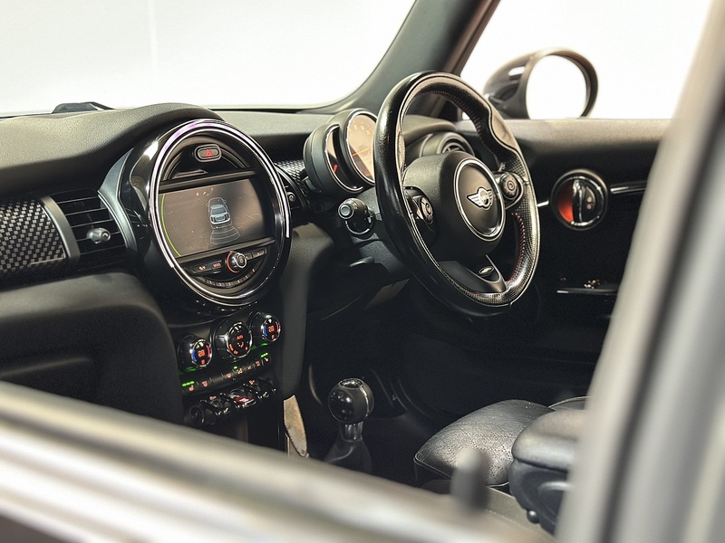 MINI Hatch Cooper S Works - U1240