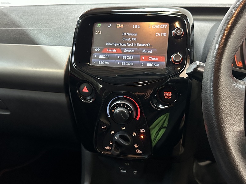 Peugeot 108 PureTech Allure - U1242