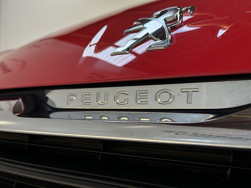 Peugeot 108 PureTech Allure - U1242