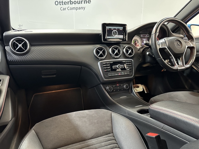 Mercedes-Benz A Class A200 AMG Sport - U1243