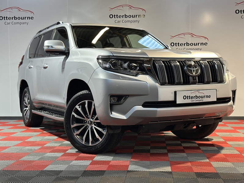 Toyota Land Cruiser D Invincible - U1245