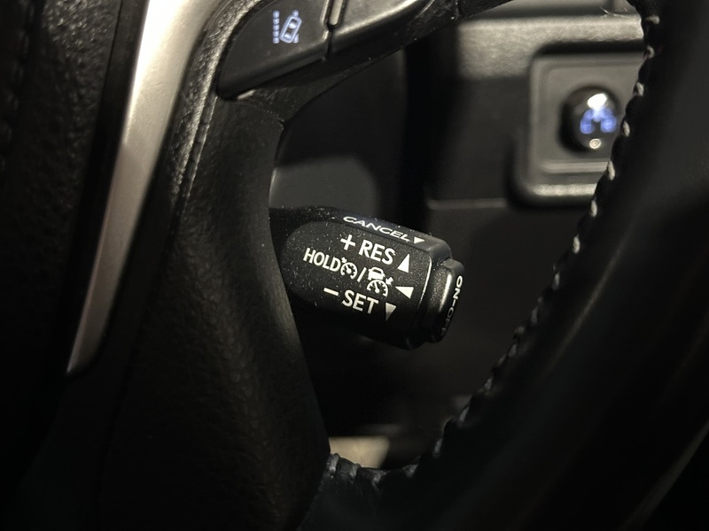 Toyota Land Cruiser D Invincible - U1245