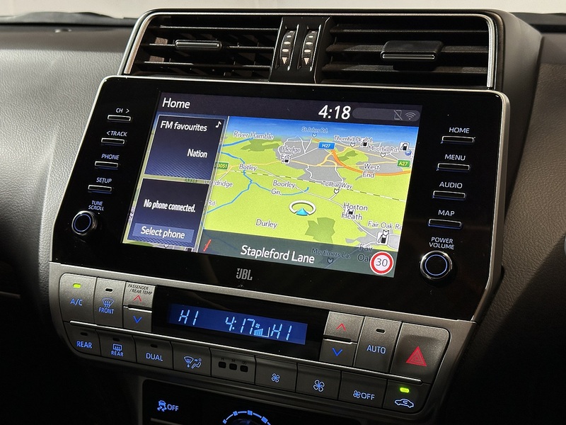 Toyota Land Cruiser D Invincible - U1245