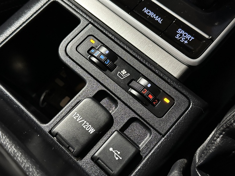 Toyota Land Cruiser D Invincible - U1245