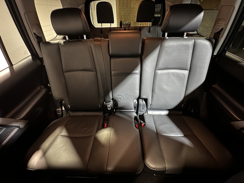 Toyota Land Cruiser D Invincible - U1245