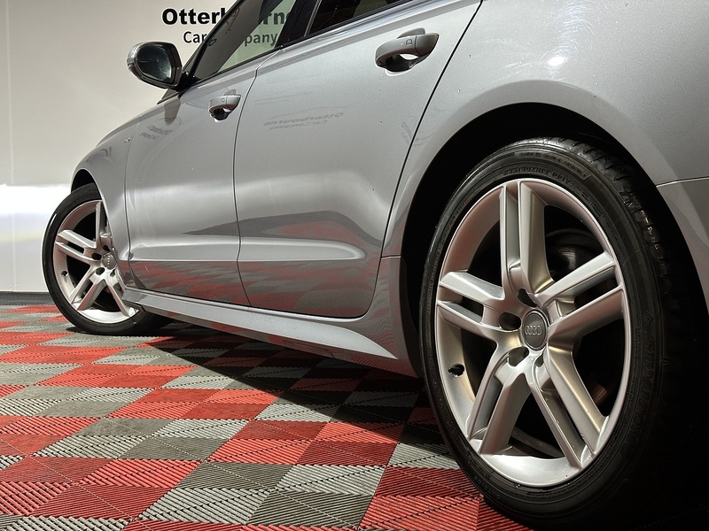 Audi A6 Saloon TDI ultra S line - U1252