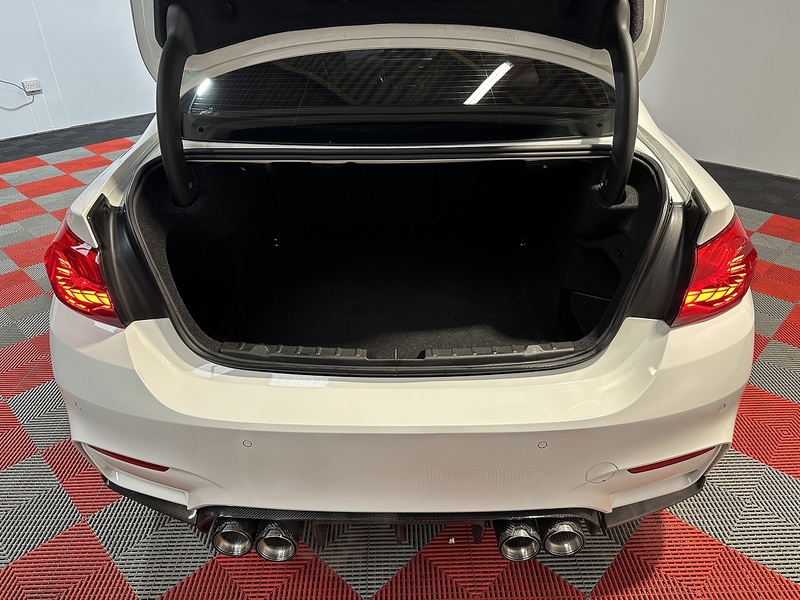 BMW M4 BiTurbo - U1253