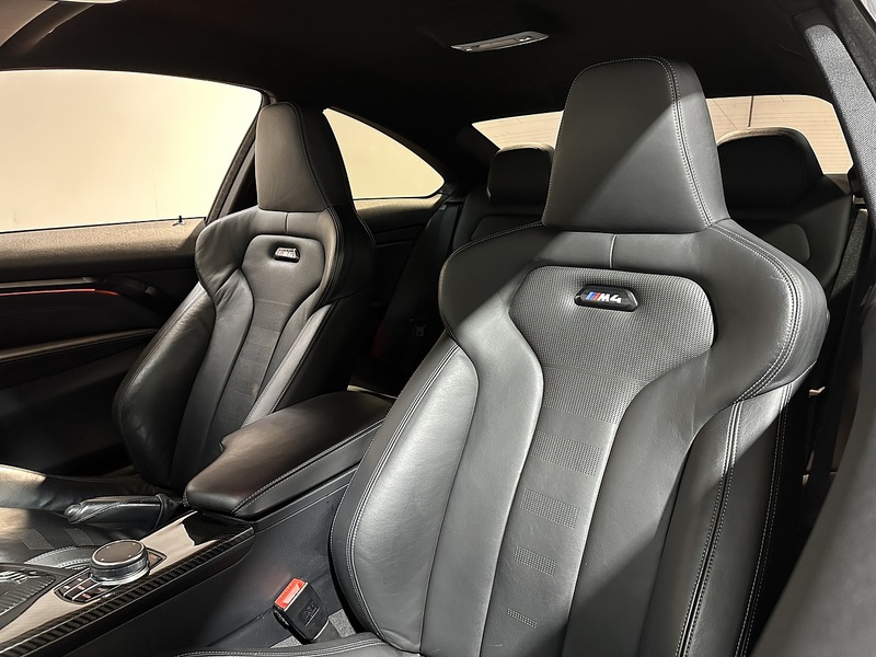 BMW M4 BiTurbo - U1253