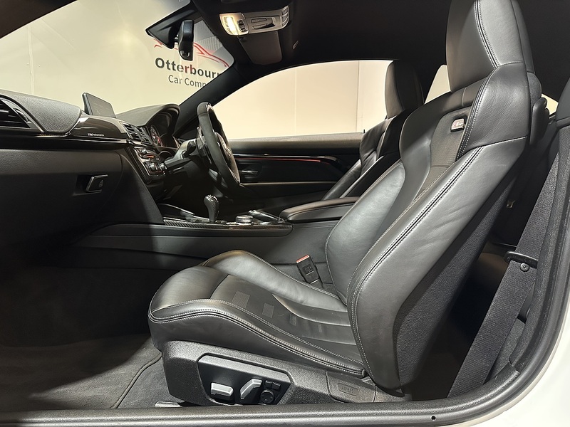 BMW M4 BiTurbo - U1253