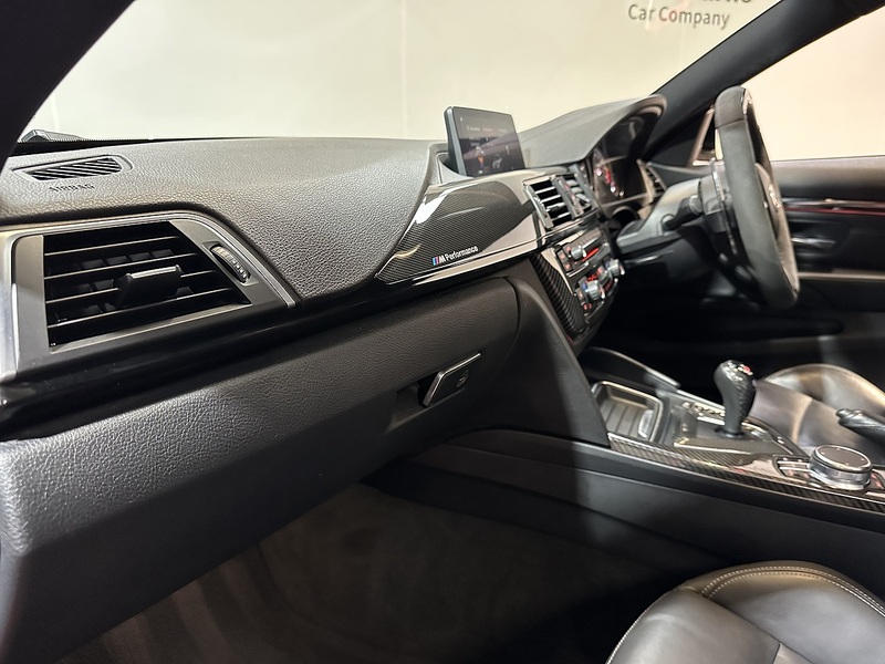 BMW M4 BiTurbo - U1253