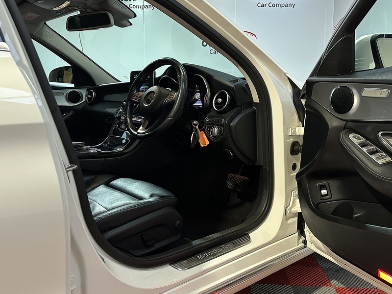 Mercedes-Benz C Class C350e Sport - U1259