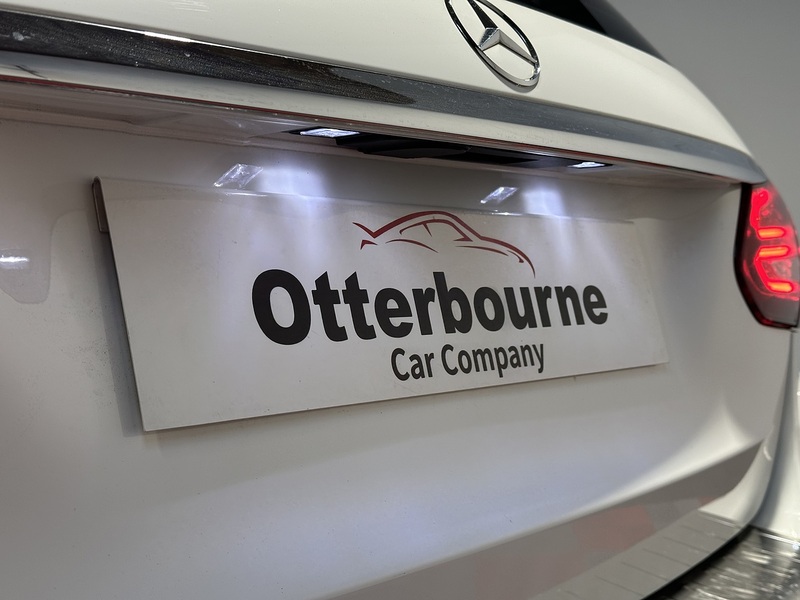 Mercedes-Benz C Class C350e Sport - U1259