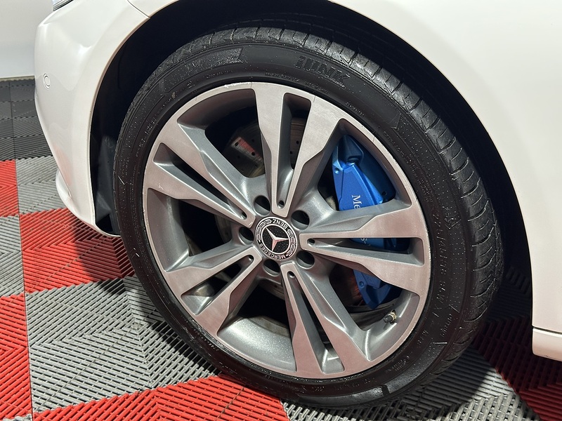 Mercedes-Benz C Class C350e Sport - U1259