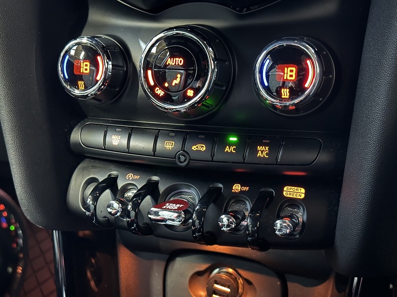 MINI Hatch John Cooper Works - U1260