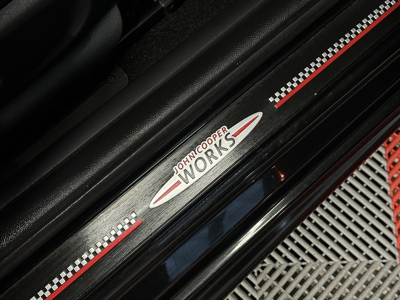 MINI Hatch John Cooper Works - U1260