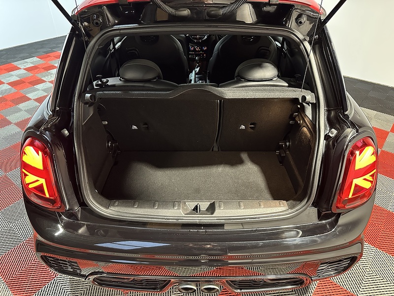 MINI Hatch John Cooper Works - U1260