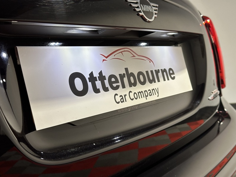 MINI Hatch John Cooper Works - U1260