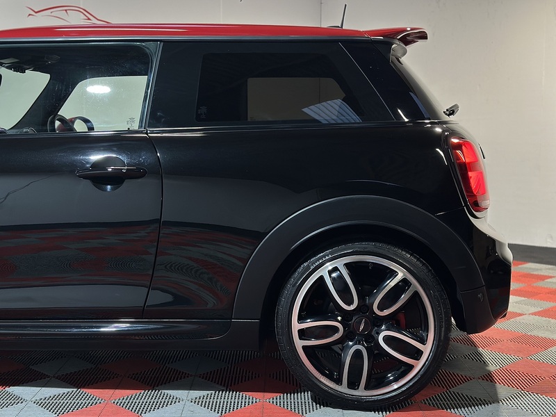 MINI Hatch John Cooper Works - U1260