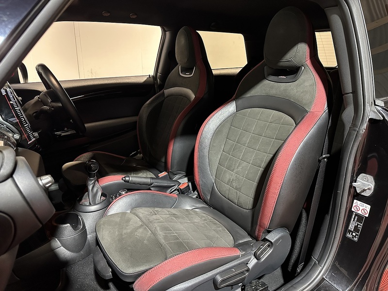 MINI Hatch John Cooper Works - U1260