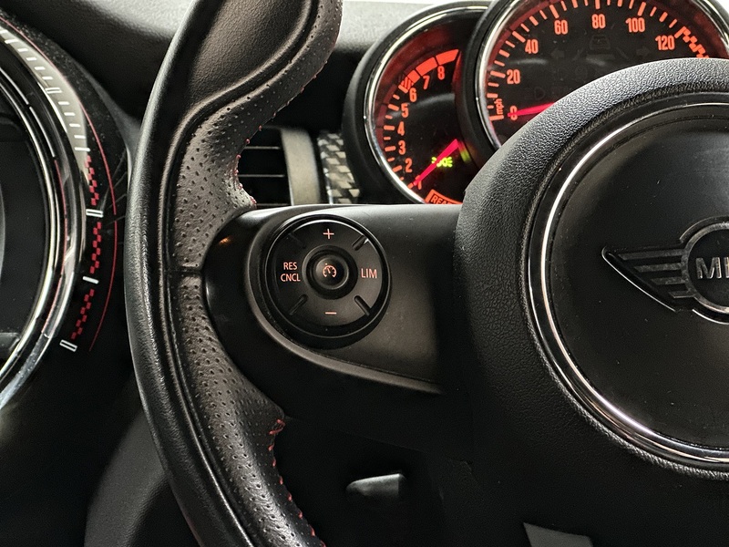 MINI Hatch John Cooper Works - U1260