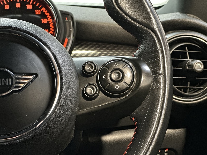 MINI Hatch John Cooper Works - U1260