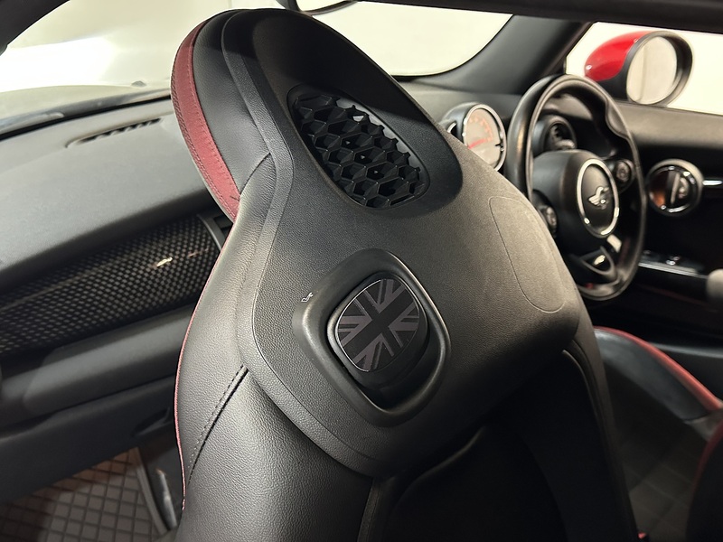 MINI Hatch John Cooper Works - U1260