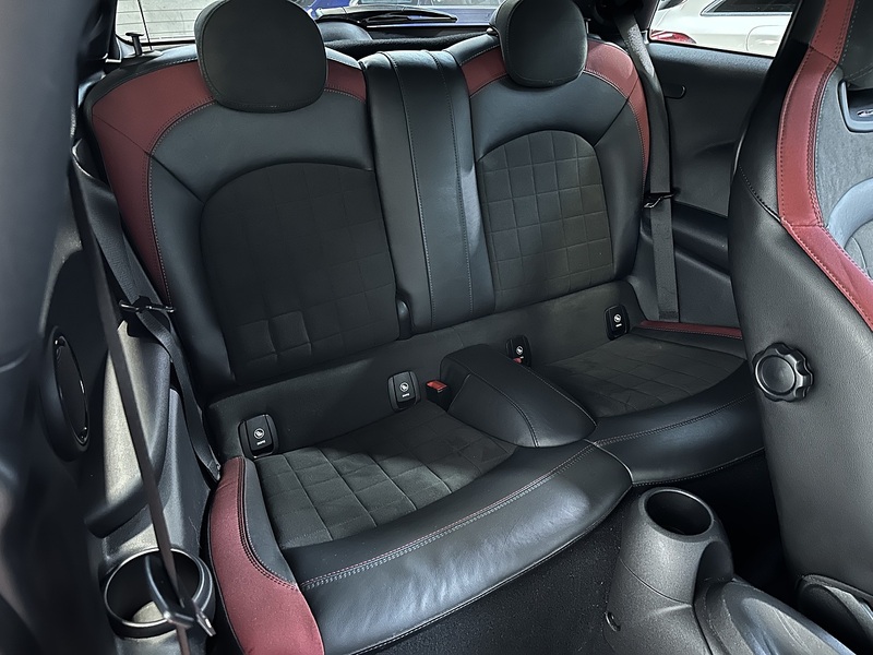 MINI Hatch John Cooper Works - U1260