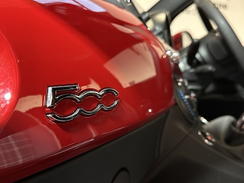 Fiat 500 MHEV Lounge - U1263