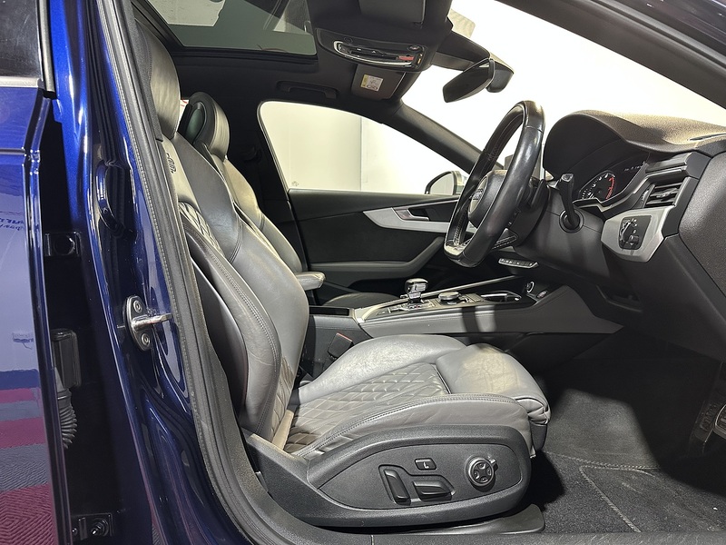 Audi S4 Avant TFSI V6 - U1264