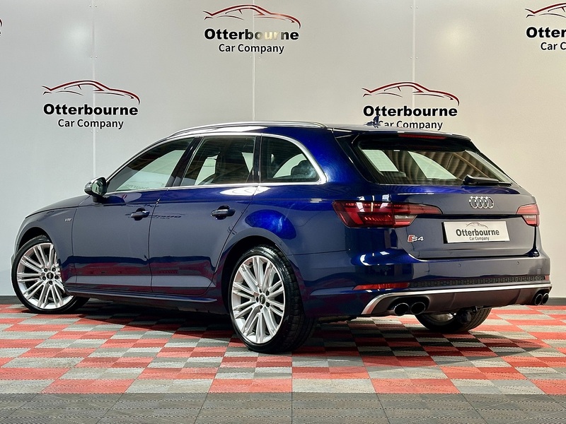 Audi S4 Avant TFSI V6 - U1264