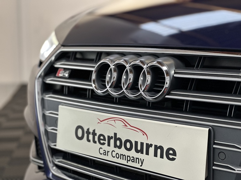 Audi S4 Avant TFSI V6 - U1264