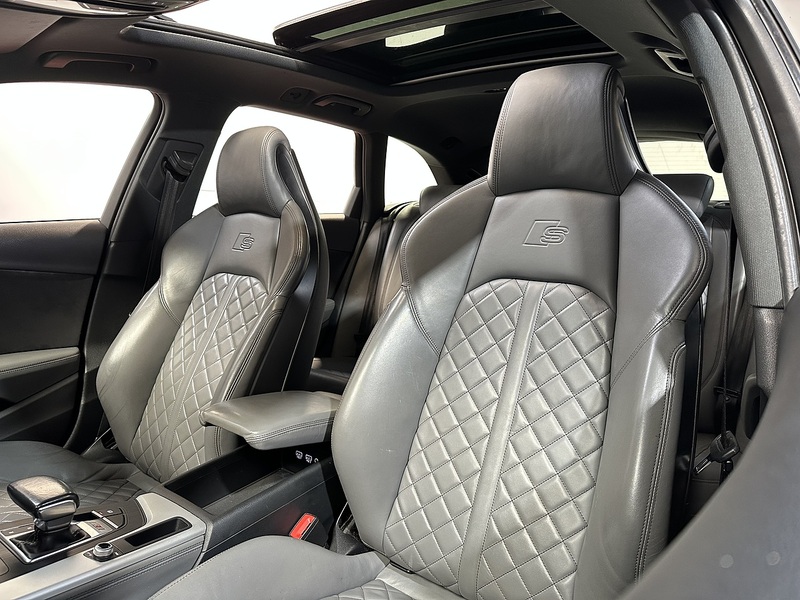 Audi S4 Avant TFSI V6 - U1264