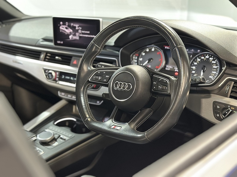 Audi S4 Avant TFSI V6 - U1264