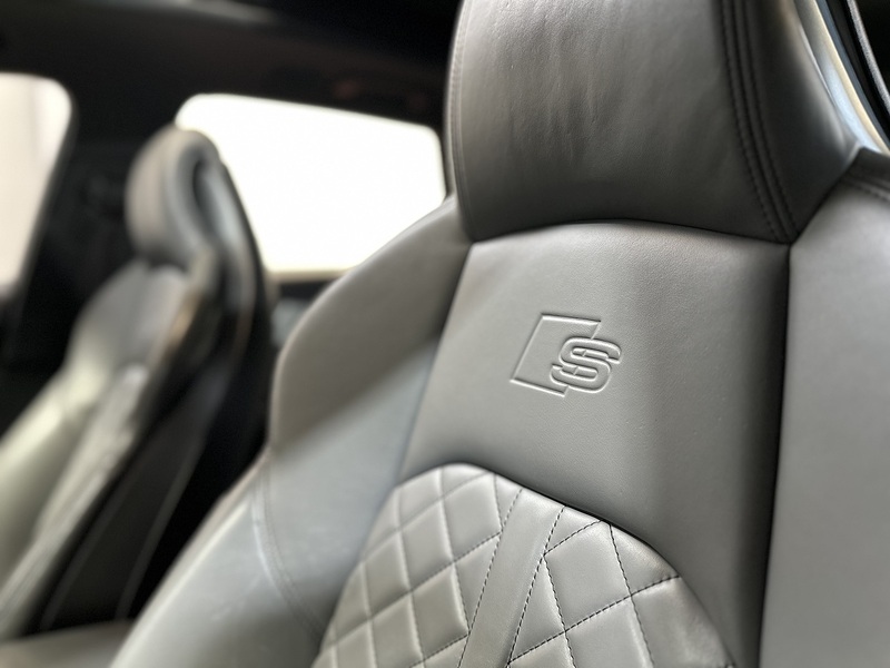 Audi S4 Avant TFSI V6 - U1264