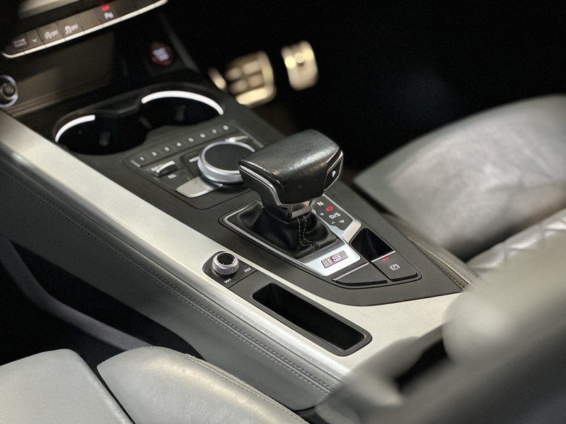 Audi S4 Avant TFSI V6 - U1264